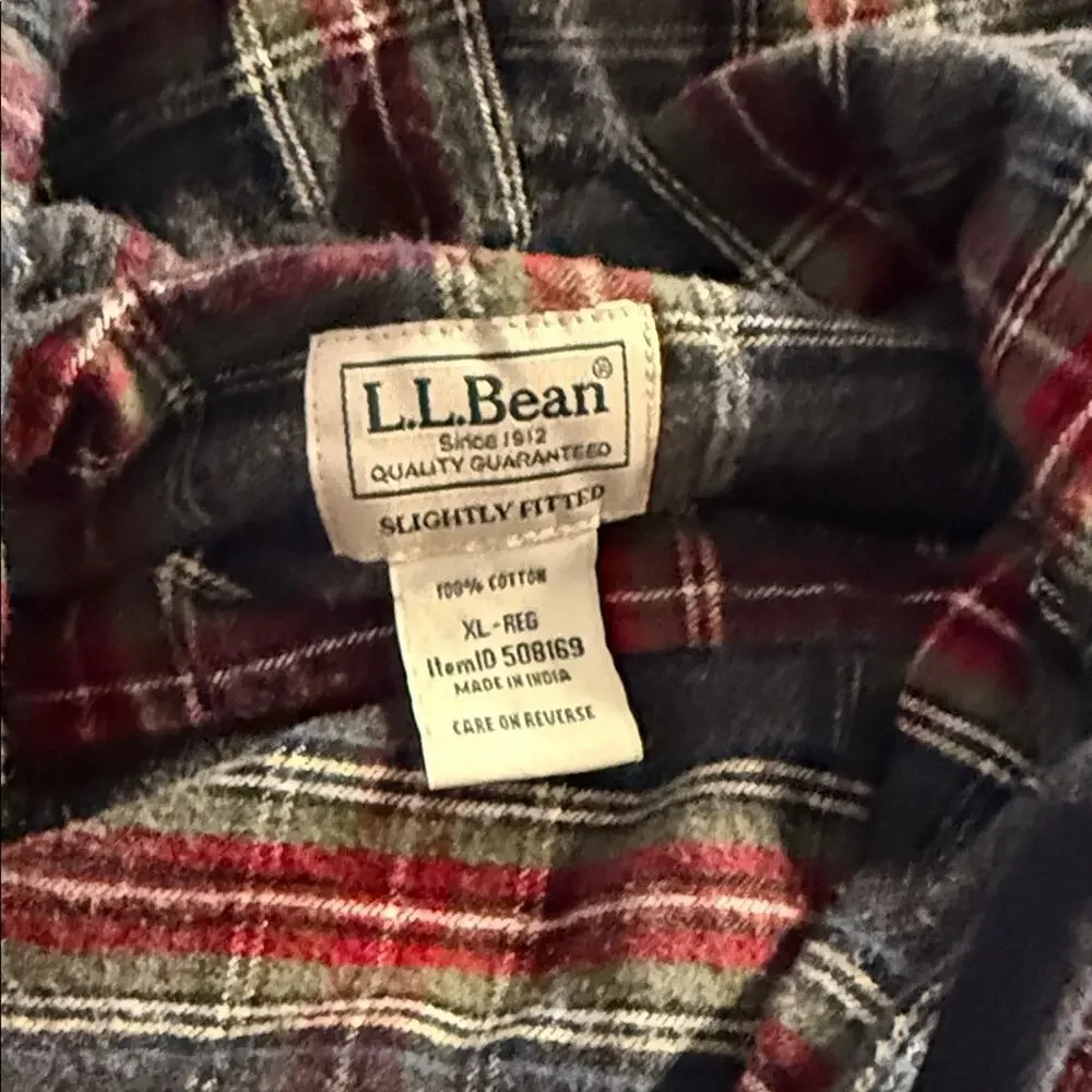 L.L. BEAN 90s grunge Zach Morris Plaid Flannel hooded snap button shirt XL
